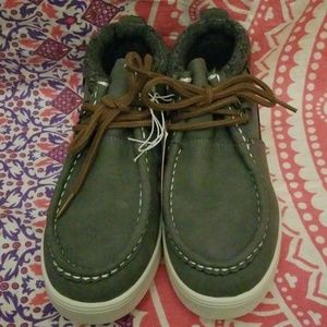 Cat & Jack Boys' Makai Fashion boots -  Gray 4